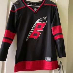 Women’s NHL Carolina Hurricanes Jersey XS brand new w/ tags